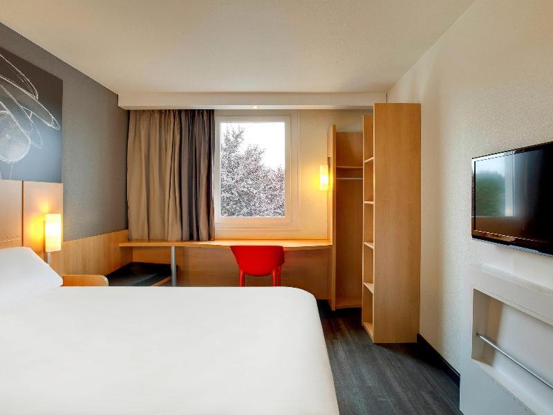 Ibis Budget Clermont Ferrand Nord Риом Экстерьер фото